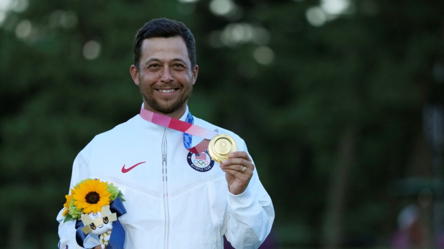 Xander Schauffele With 2 Clutch Putts Gives US Gold in Golf