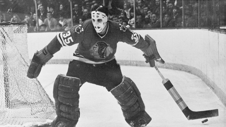 Blackhawks Hall of Fame Goaltender Tony Esposito Dies at 78