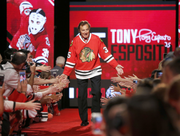 Chicago Blackhawks great Tony Esposito