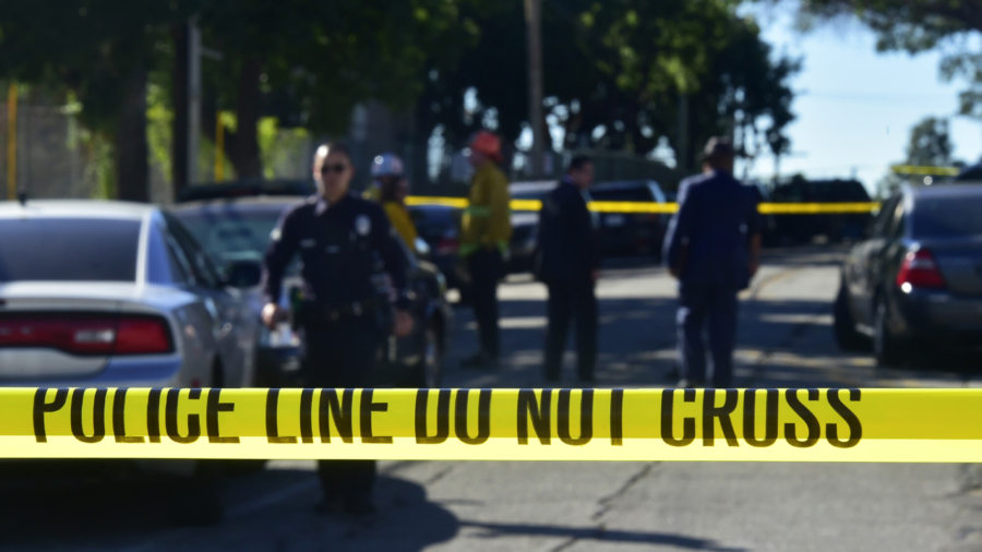 Los Angeles Down Hundreds of Firefighters, Officers