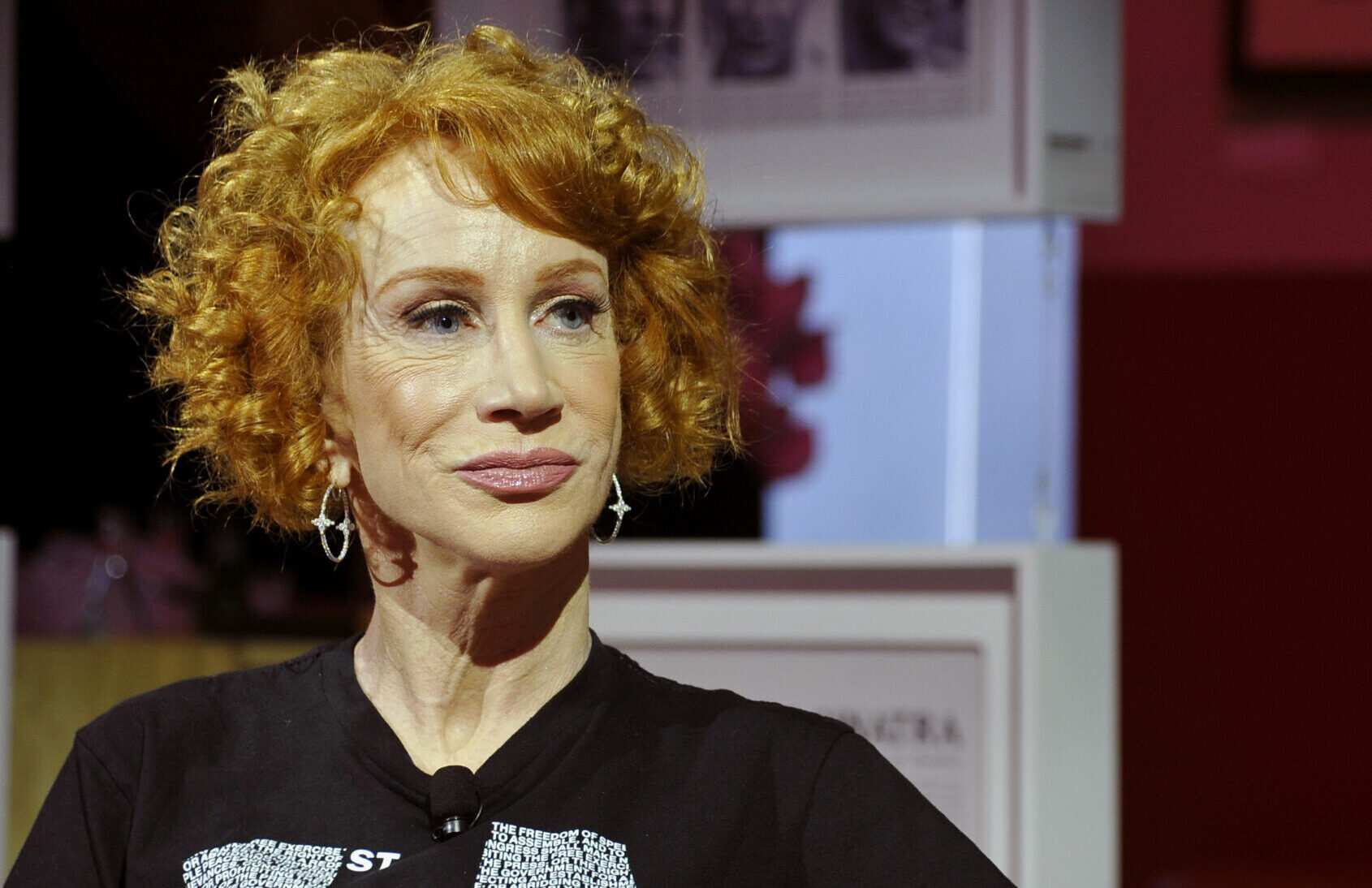 Kathy Griffin Says She Is Undergoing Surgery for Lung Cancer