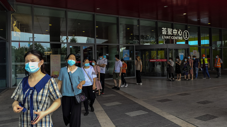 Chinese Authorities Censor Virus Discussions