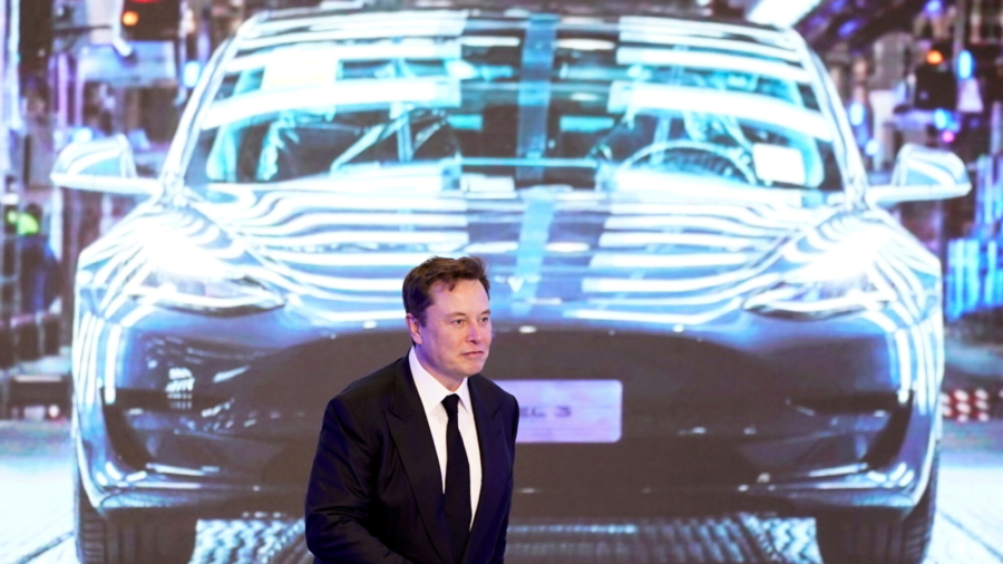 Elon Musk Says Tesla’s Self-Driving Software Update ‘Not Great’
