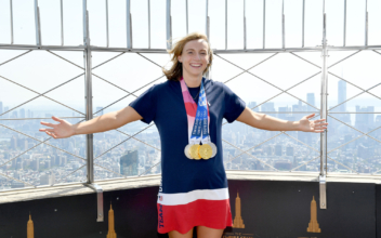 Ledecky Visits NYC After Winning 4 Medals