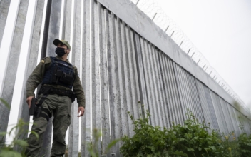EU Members Seek Trump-Style Border Walls Amid Spike in Illegal Border Crossings