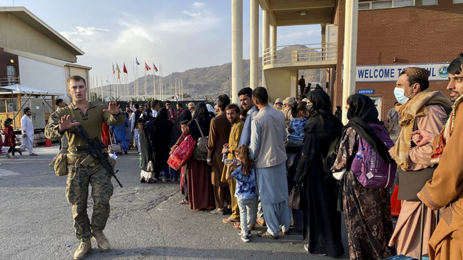 State Department: Some People Can't Get to Airport in Afghanistan