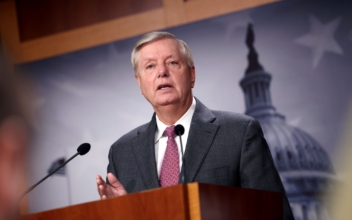Lindsey Graham Announces He Has COVID-19 ‘Breakthrough’ Infection