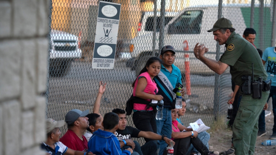 212,672 Migrants Encountered in July: DHS