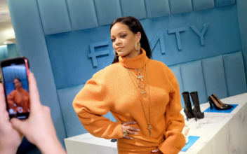 Singer Rihanna Is Officially a Billionaire, Forbes Says