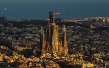 Barcelona Welcomes Back Tourists