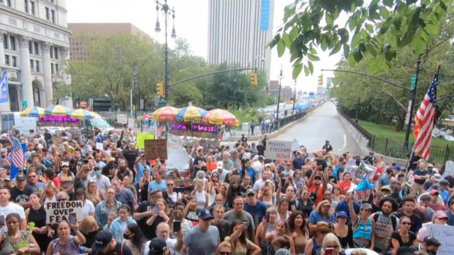 New Yorkers Rally for Medical Freedom