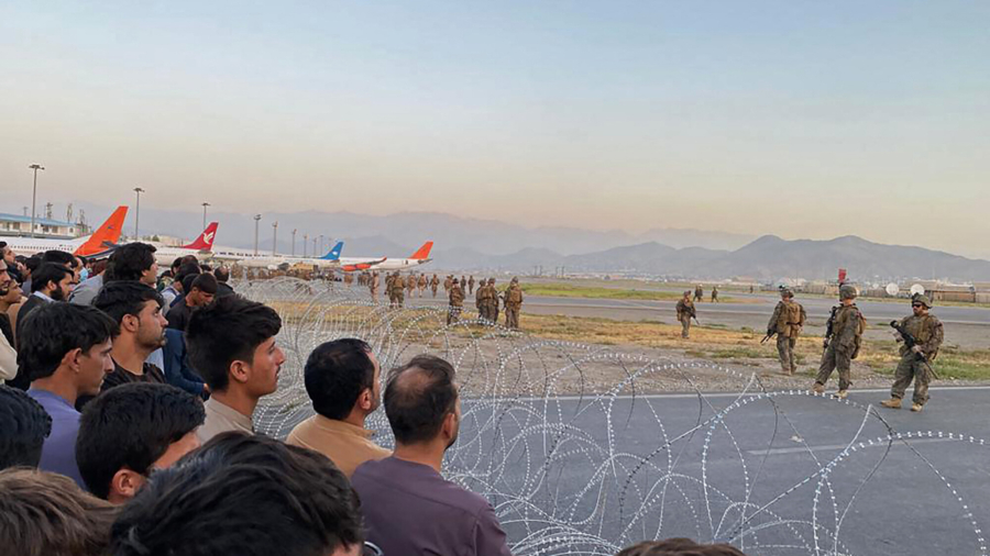 US Troops Shot At, Return Fire at Kabul Airport and Kill ‘Armed Individuals’: Pentagon