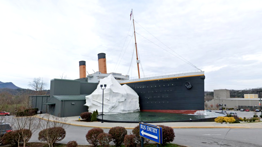 Titanic Museum Iceberg Wall Collapses, Injuring 3 Visitors