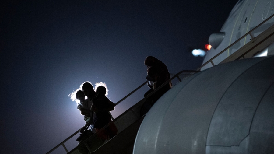US Working With Taliban to Fly Out Evacuees