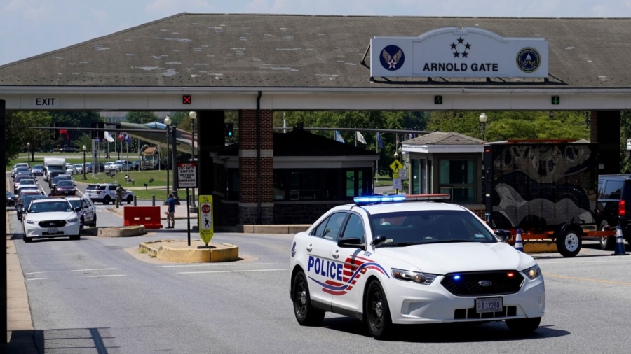 DC Military Base Locked Down Until Armed Man Detained