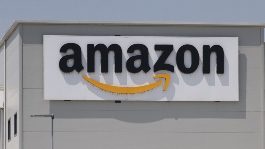 Amazon Buys 7 Acres, Pays With Cash