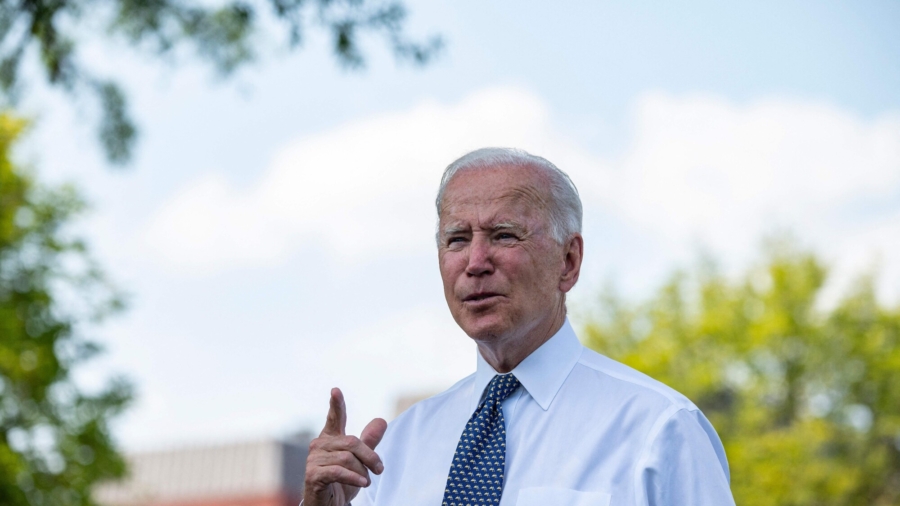 Biden Sets Ambitious 2030 Electric Vehicle Goal