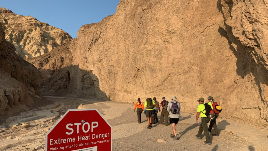 California Hiker Dies in Death Valley, Heatstroke Suspected