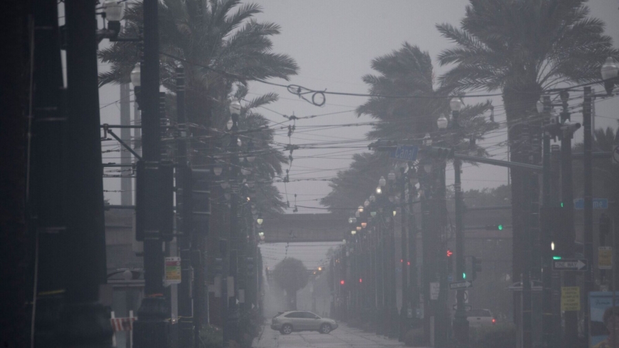 1st Death From Hurricane Ida, Power Out Across New Orleans