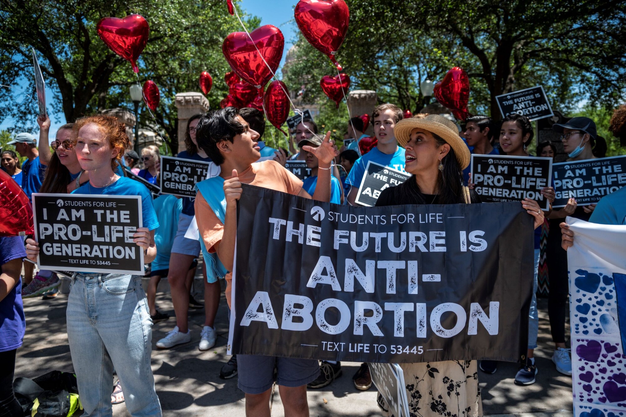 pro-life-protesters