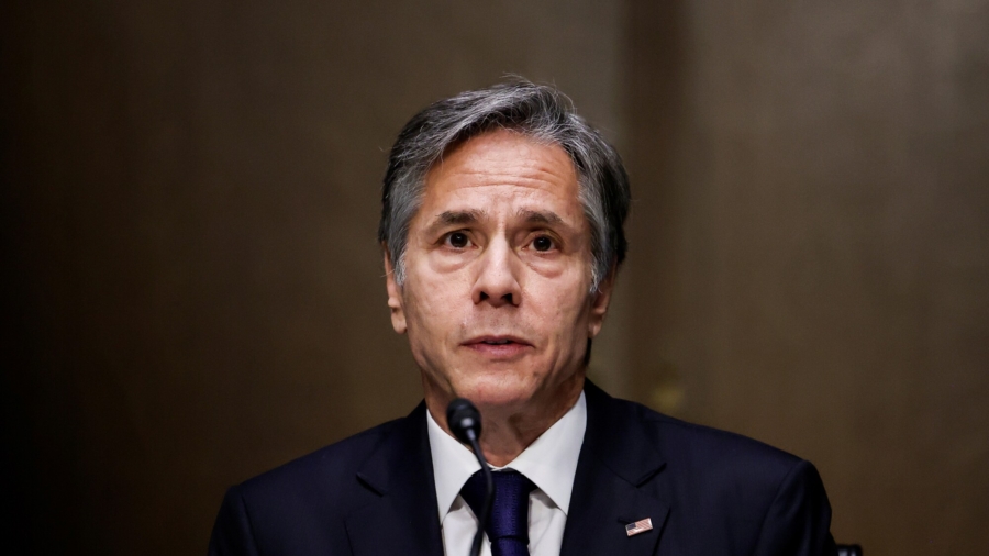 Blinken Defends Afghan Withdrawal at Hearing