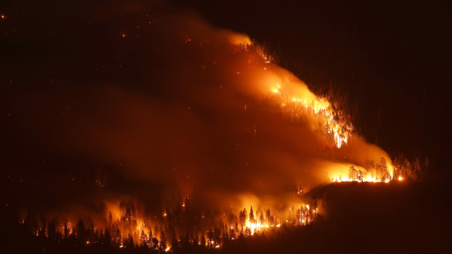 Caldor Fire Threatens Tahoe Basin