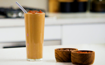A Delicious and Healthy Chocolate Smoothie