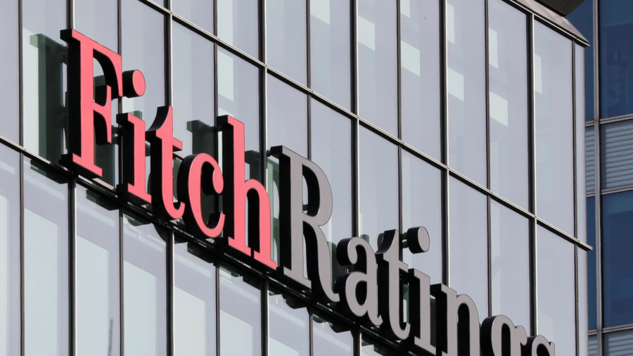 Fitch Downgrades China to Negative on Rising Public Finance Risks