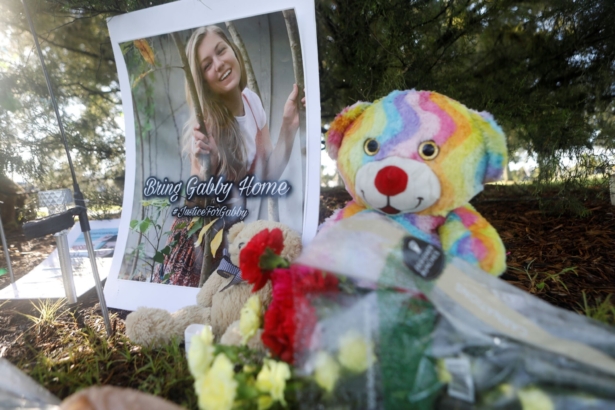 A makeshift memorial dedicated to missing woman Gabby Petito is located near City Hall in North Port, Fla., on Sept. 20, 2021. (Octavio Jones/Getty Images)