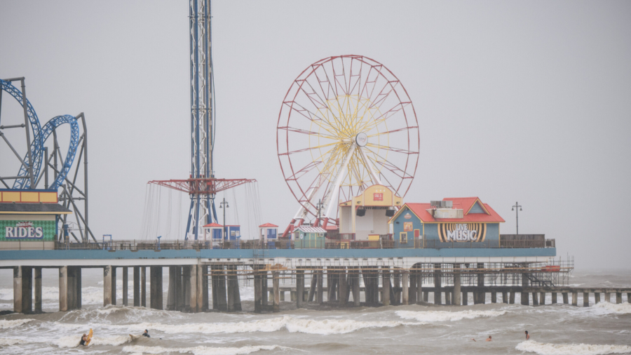 Gulf Coast Braces for Tropical Storm Nicholas