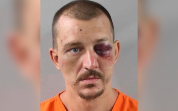 Florida Man Accused of Killing Girlfriend, Attacking Deputy