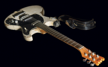 Johnny Ramone’s Guitar Sells for More Than $900,000