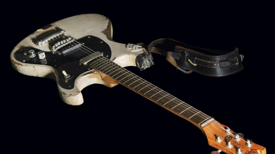 Johnny Ramone’s Guitar Sells for More Than $900,000