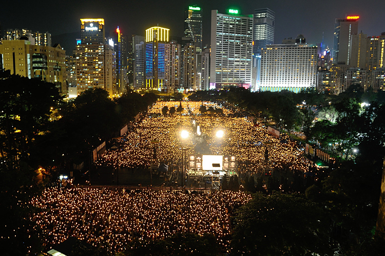 Hong Kong Police Arrest Tiananmen Vigil Organizers