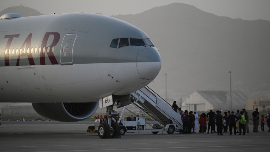 28 US Citizens Depart Kabul via Charter Flight, State Department Confirms