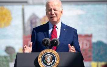Facts Matter (Sept. 8): 19 Governors and 2 Attorney Generals Resist Biden’s Vaccine Mandates