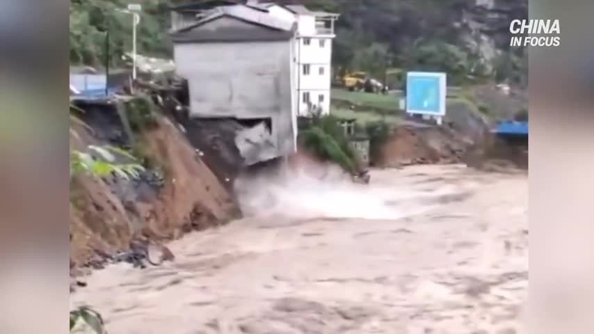 Shaanxi Reservoir Discharge Destroys Homes
