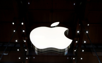 Apple Delays Return to Office Indefinitely: Bloomberg News
