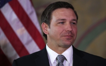 DeSantis Offers Florida Ports to Alleviate Supply Chain Pinch