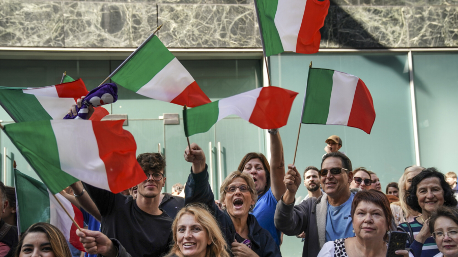 NYC Ready for Columbus Day Weekend and Parade