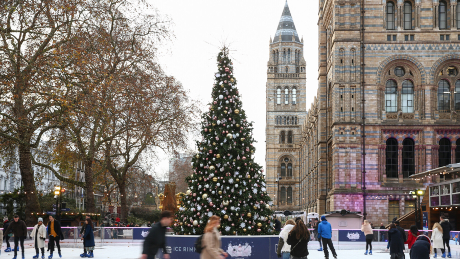 Iconic London Ice Rink Returns for Last Time
