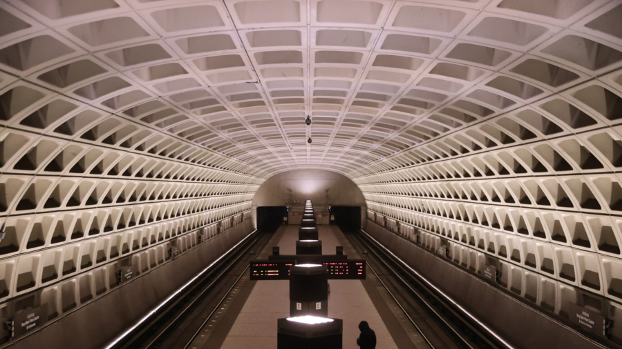 DC Halts Metro Trains Over Safety Issue