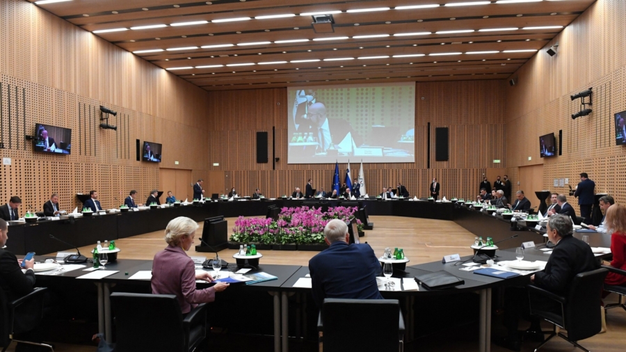EU Summit to Set New Strategy for China, US