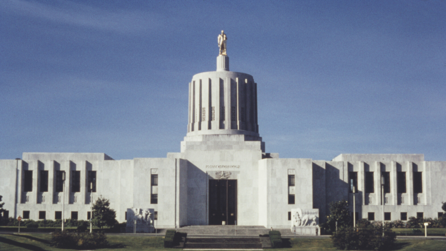 Oregon Republicans Sue Democrats Over Redistricting Plan