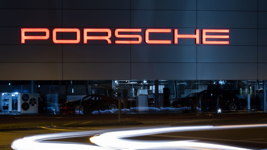Japanese, German Carmakers Struggle in China