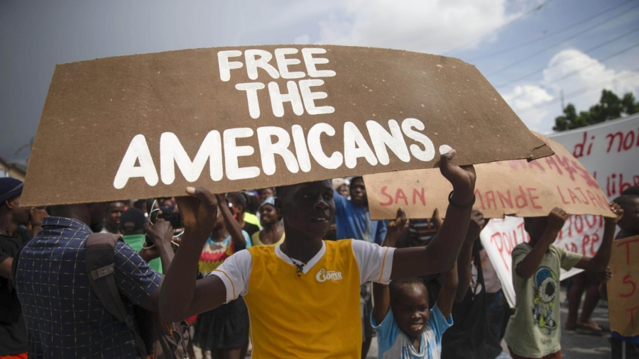 Haiti Gang Leader Threatens to Kill 17 US and Canadian Captives