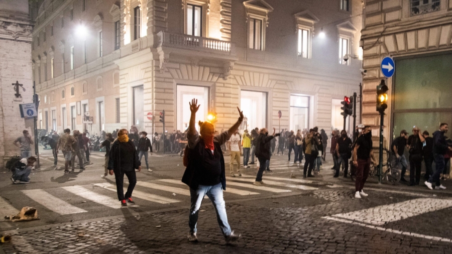 Italians Protest Workplace Health Pass System