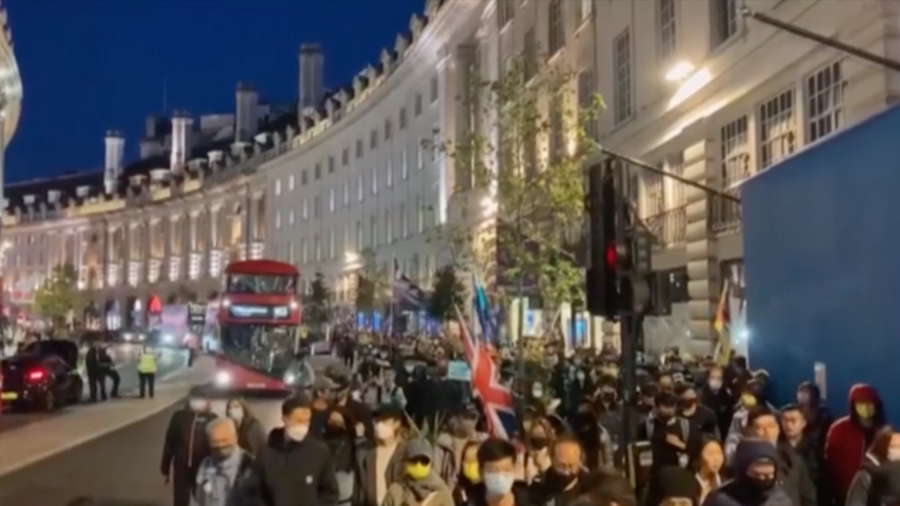 UK: Protesters Burned Chinese Flag After March
