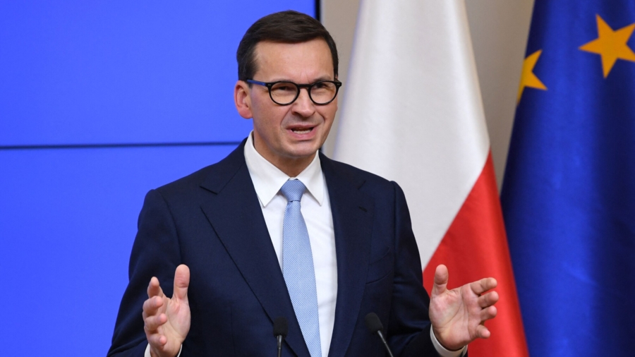 US Offers Poland Rare Loan of $2 Billion to Modernize Its Military