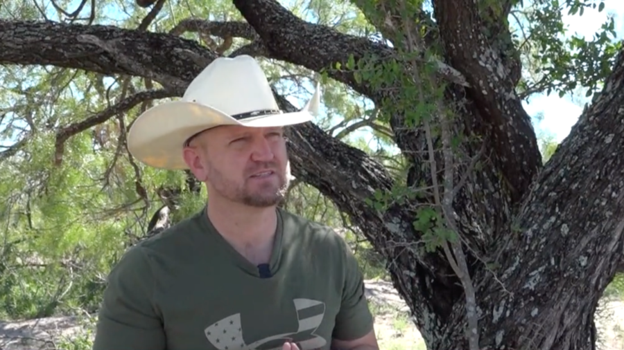 Volunteers Help Protect Border Town Residents